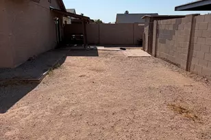 5232 W Mauna Loa Ln, Glendale, AZ 85306 - Photo 10