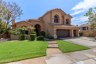 1211 E Desert Flower Ln, Phoenix, AZ 85048 - Photo 1