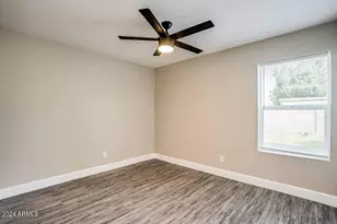 318 E Vine Cir, Mesa, AZ 85210 - Photo 10