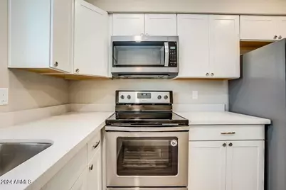 318 E Vine Circle #Apt 102, Mesa, AZ 85210 - Photo 6