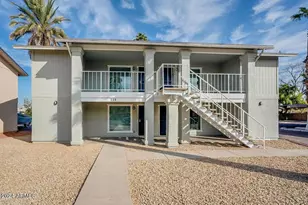 318 E Vine Cir, Mesa, AZ 85210 - Photo 1