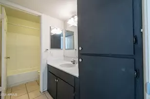 2440 E Waltann Ln, Phoenix, AZ 85032 - Photo 16
