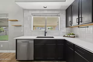 8021 W Hilton Ave, Phoenix, AZ 85043 - Photo 10