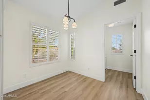10376 W Tonopah Dr, Peoria, AZ 85382 - Photo 8