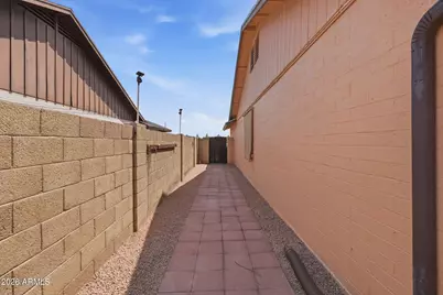 226 E Glencove Street, Mesa, AZ 85201 - Photo 40