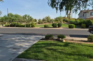 2543 E Penedes Dr, Gilbert, AZ 85298 - Photo 4