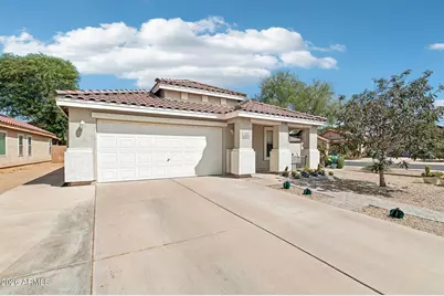 659 S Hazel Court, Gilbert, AZ 85296 - Photo 2