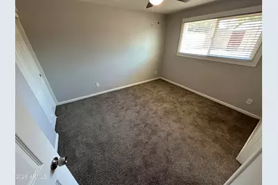 943 E Manhatton Drive, Tempe, AZ 85282 - Photo 8