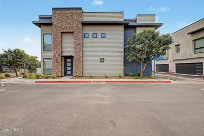 149 E Lexington Avenue, Gilbert, AZ 85234 - Photo 1