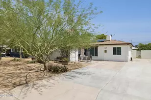 8329 N 5th St, Phoenix, AZ 85020 - Photo 2