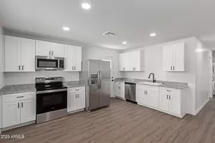 656 S 97th Pl, Mesa, AZ 85208 - Photo 2