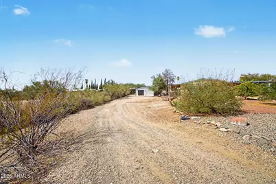 22324 W Sunshine Drive, Wittmann, AZ 85361 - Photo 2