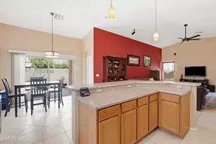 14586 W Crocus Dr, Surprise, AZ 85379 - Photo 8