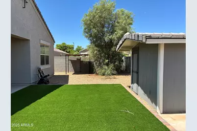 25698 W Desert Drive, Buckeye, AZ 85326 - Photo 24