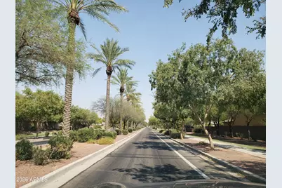208 E Caribbean Drive, Casa Grande, AZ 85122 - Photo 28