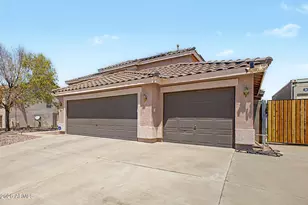 10520 W Jessie Ln, Peoria, AZ 85383 - Photo 6