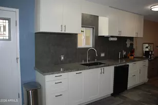 10428 W Meade Dr, Sun City, AZ 85351 - Photo 6