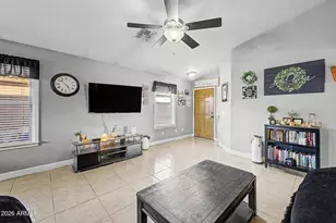 194 W Shannon St, Gilbert, AZ 85233 - Photo 12