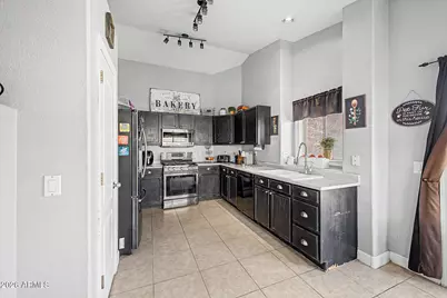 194 W Shannon Street, Gilbert, AZ 85233 - Photo 6