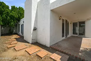 4818 N 35th Pl, Phoenix, AZ 85018 - Photo 32