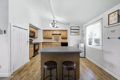5203 W Banff Lane, Glendale, AZ 85306 - Photo 10