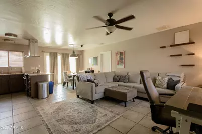 1008 W Muriel Drive, Phoenix, AZ 85023 - Photo 2