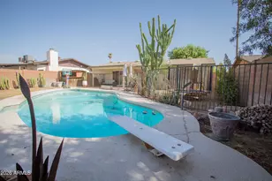 1008 W Muriel Dr, Phoenix, AZ 85023 - Photo 18