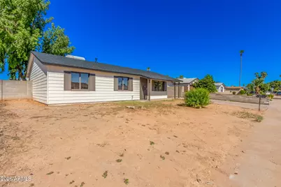 3656 E Willow Avenue, Phoenix, AZ 85032 - Photo 2