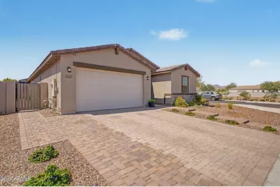 5065 W Karl Street, San Tan Valley, AZ 85144 - Photo 2