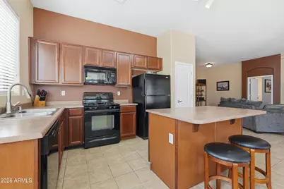 12421 W Apache Street, Avondale, AZ 85323 - Photo 10