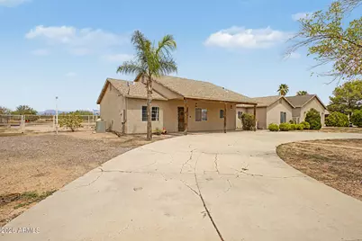 10644 E American Pride Drive, San Tan Valley, AZ 85143 - Photo 2