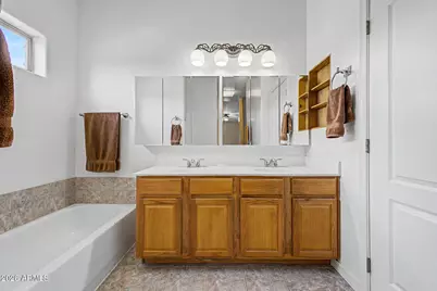 10644 E American Pride Drive, San Tan Valley, AZ 85143 - Photo 18