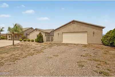 10644 E American Pride Drive, San Tan Valley, AZ 85143 - Photo 4