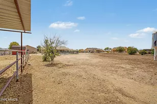 10644 E American Pride Dr, San Tan Valley, AZ 85143 - Photo 38