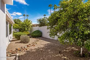 13827 N Medinan Dr, Phoenix, AZ 85022 - Photo 28