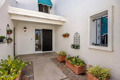 13827 N Medinan Drive, Phoenix, AZ 85022 - Photo 2