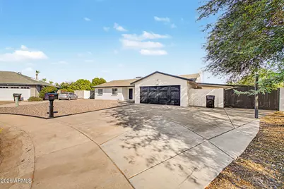 12615 N 49th Avenue, Glendale, AZ 85304 - Photo 2
