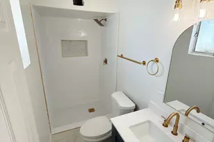 4424 W Flower St, Phoenix, AZ 85031 - Photo 30
