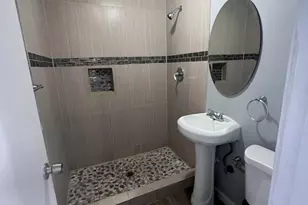 1115 E Whitton Ave, Phoenix, AZ 85014 - Photo 8
