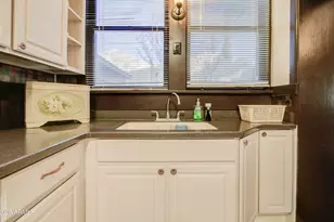 385 S Broad St, Globe, AZ 85501 - Photo 16