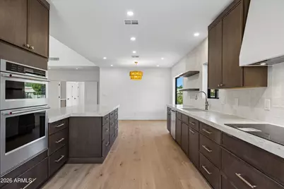 7817 E Sandalwood Drive, Scottsdale, AZ 85250 - Photo 8