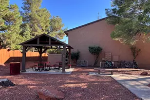 115 E Cortez Dr, Sedona, AZ 86351 - Photo 16
