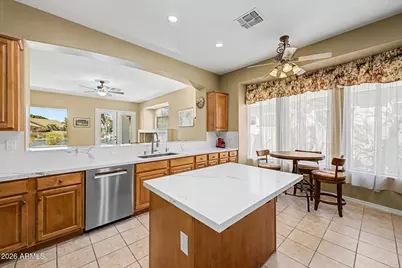 7046 W Rose Garden Lane, Glendale, AZ 85308 - Photo 6