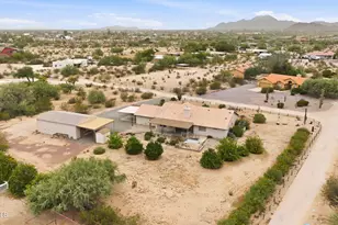 10859 W Cochero Ct, Casa Grande, AZ 85194 - Photo 2
