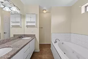 10859 W Cochero Ct, Casa Grande, AZ 85194 - Photo 18