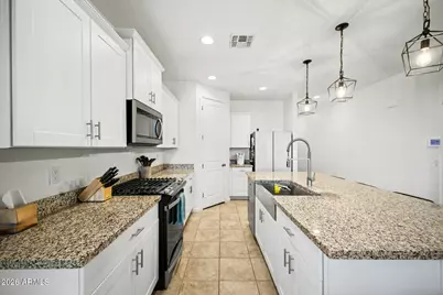 12657 W Daley Lane, Sun City West, AZ 85375 - Photo 6