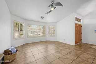 233 N Cottonwood Dr, Gilbert, AZ 85234 - Photo 16