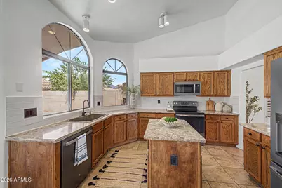 233 N Cottonwood Drive, Gilbert, AZ 85234 - Photo 4