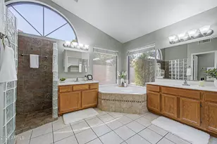 233 N Cottonwood Dr, Gilbert, AZ 85234 - Photo 22