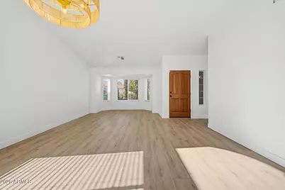 5027 E Vaughn Drive, Phoenix, AZ 85044 - Photo 6